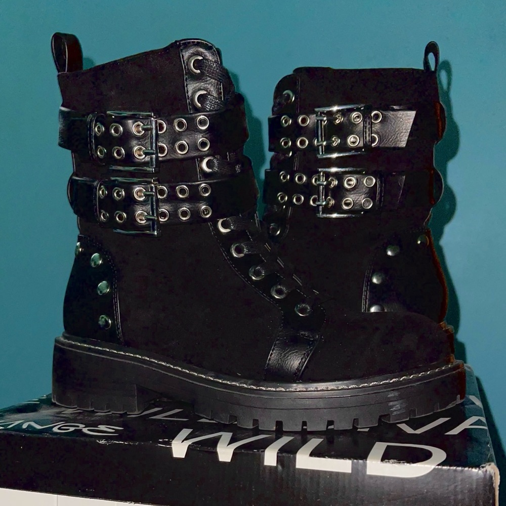 Combat Boot ⛓️